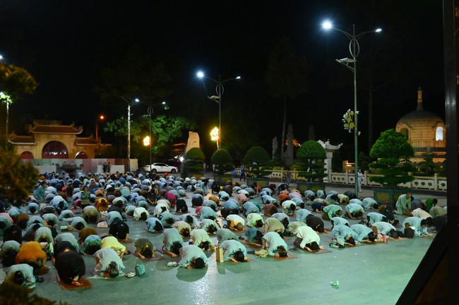 Repentance ceremony on June 14th, Year of the Cat
