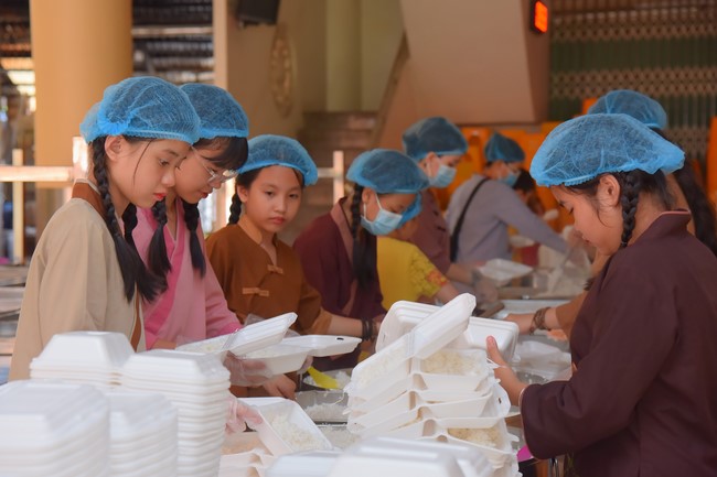 Virtue-wisdom Nikāya Retreat