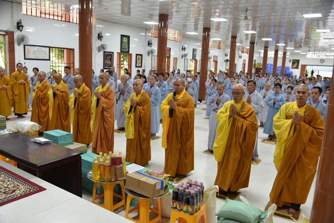 Offering rain-retreat Schools 2023 of the Charity Board