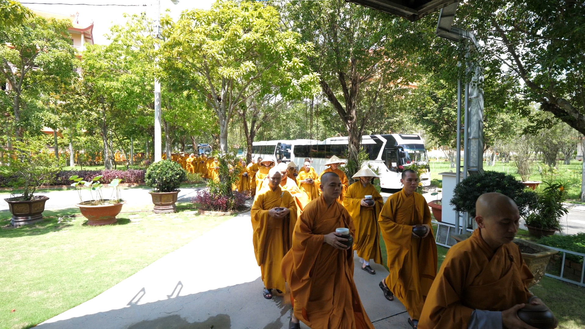 Offering rain-retreat Schools 2023 of the Charity Board