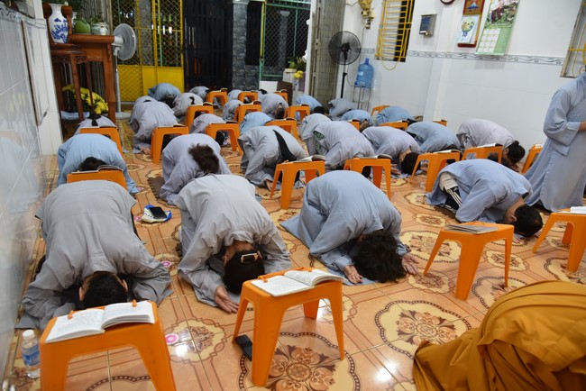 Repentant Ceremony at Minh Chat ashram in Can Tho