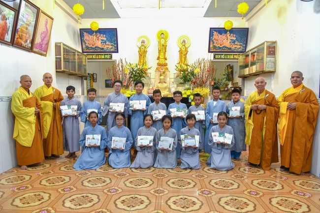 Repentant Ceremony at Minh Chat ashram in Can Tho