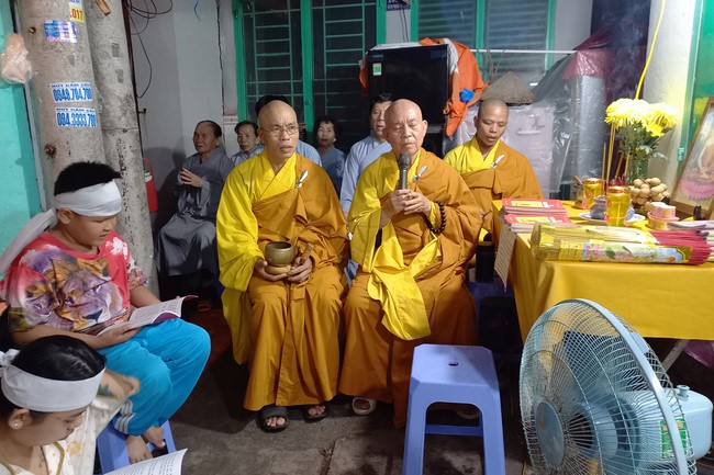 Repentant Ceremony at Minh Chat ashram in Can Tho