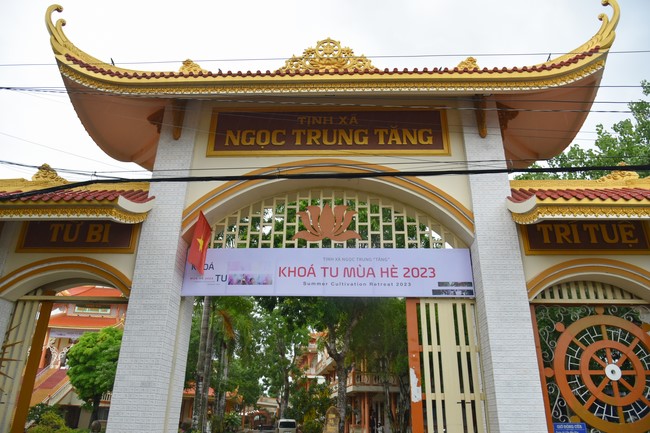 Offering to Three Jewel at Pagodas in the Western of the Charity Board