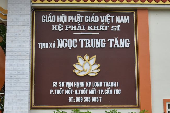 Offering to Three Jewel at Pagodas in the Western of the Charity Board