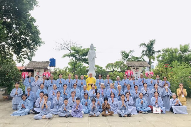 One - Day Practice at Dong Cao pagoda, Thanh Hoa