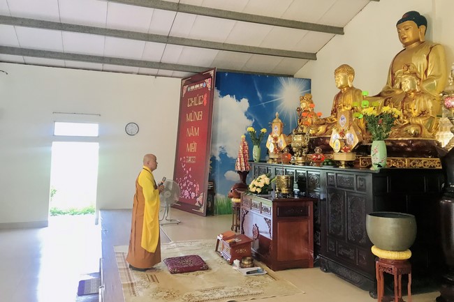 One - Day Practice at Dong Cao pagoda, Thanh Hoa