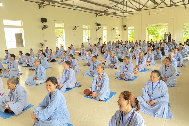 One - Day Practice at Dong Cao pagoda, Thanh Hoa