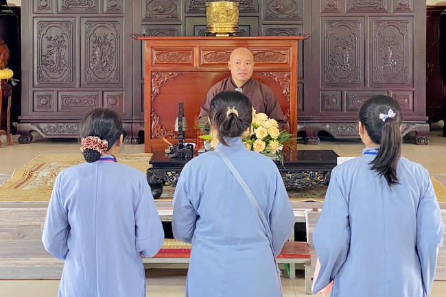 One - Day Practice at Dong Cao pagoda, Thanh Hoa
