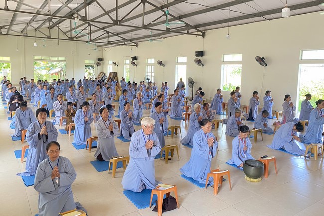 One - Day Practice at Dong Cao pagoda, Thanh Hoa