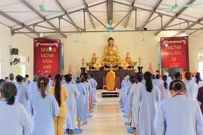 One - Day Practice at Dong Cao pagoda, Thanh Hoa