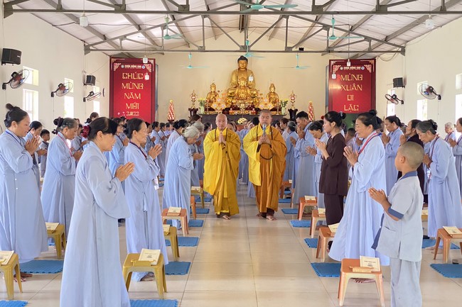 One - Day Practice at Dong Cao pagoda, Thanh Hoa