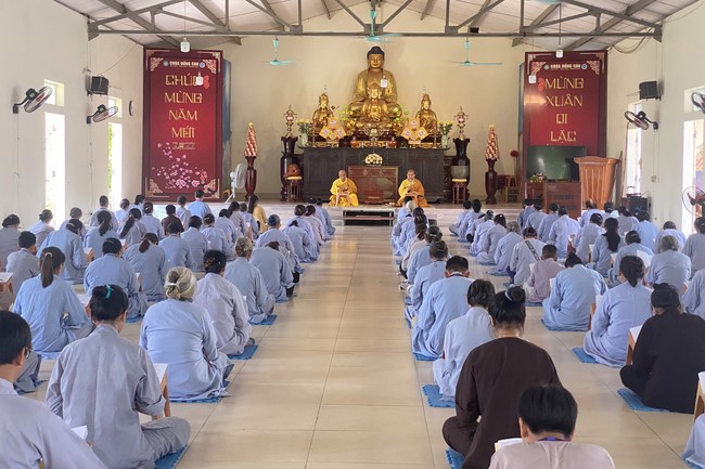 One - Day Practice at Dong Cao pagoda, Thanh Hoa
