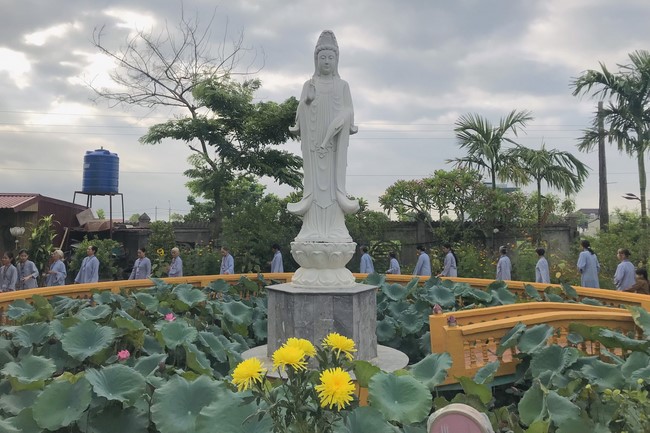 One - Day Practice at Dong Cao pagoda, Thanh Hoa