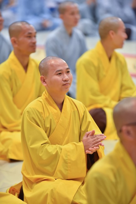 Most Thich Thai Hoa visiting and preaching Dharma talks at Hoang Phap's Rain-Retreat School