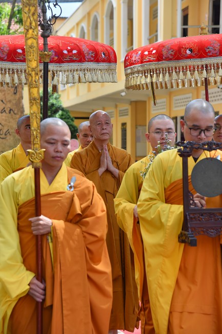 Most Thich Thai Hoa visiting and preaching Dharma talks at Hoang Phap's Rain-Retreat School