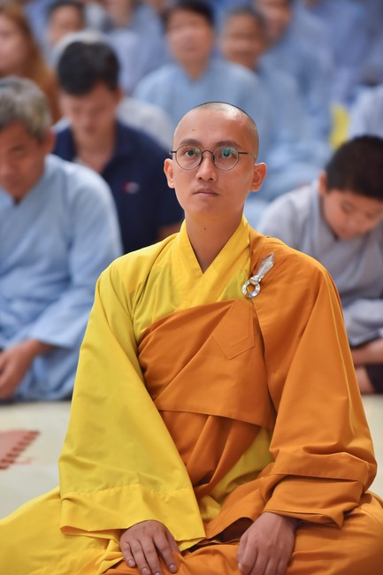 Most Thich Thai Hoa visiting and preaching Dharma talks at Hoang Phap's Rain-Retreat School