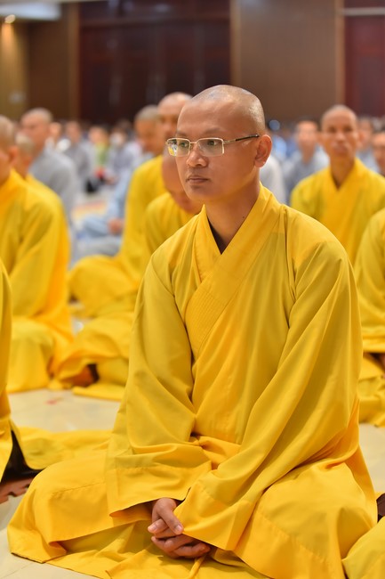 Most Thich Thai Hoa visiting and preaching Dharma talks at Hoang Phap's Rain-Retreat School