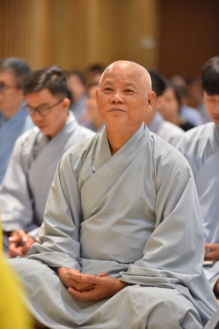 Most Thich Thai Hoa visiting and preaching Dharma talks at Hoang Phap's Rain-Retreat School