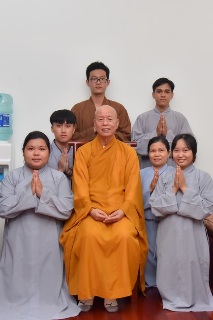 Most Thich Thai Hoa visiting and preaching Dharma talks at Hoang Phap's Rain-Retreat School