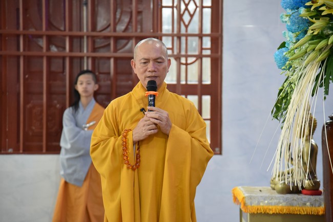 Handing-over ceremony a charity house, and offering to rain-retreat Schools in Hau Giang of the Charity Board