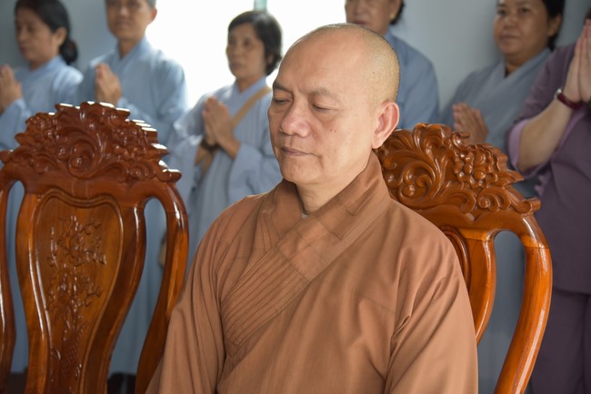Handing-over ceremony a charity house, and offering to rain-retreat Schools in Hau Giang of the Charity Board