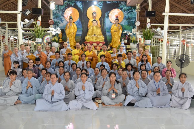 Handing-over ceremony a charity house, and offering to rain-retreat Schools in Hau Giang of the Charity Board
