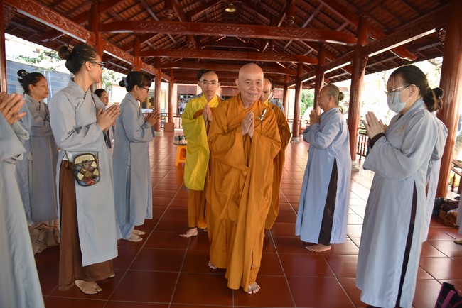 Handing-over ceremony a charity house, and offering to rain-retreat Schools in Hau Giang of the Charity Board
