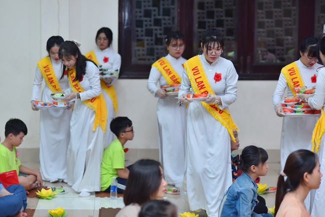 Lễ Vu Lan Báo Hiếu lớp Ươm Mầm Trí Tuệ