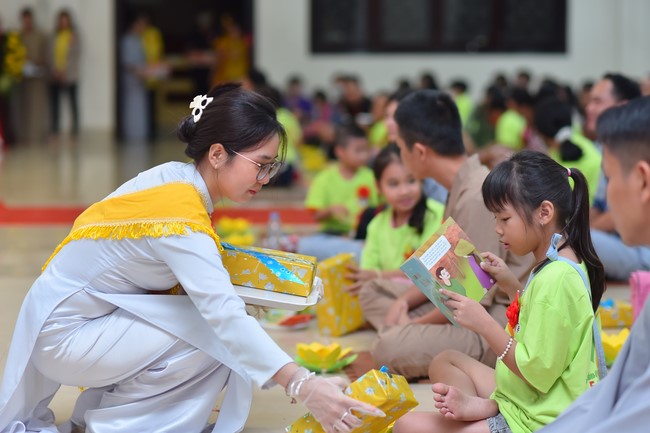 Lễ Vu Lan Báo Hiếu lớp Ươm Mầm Trí Tuệ