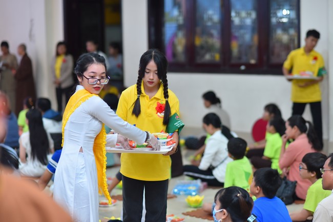 Lễ Vu Lan Báo Hiếu lớp Ươm Mầm Trí Tuệ