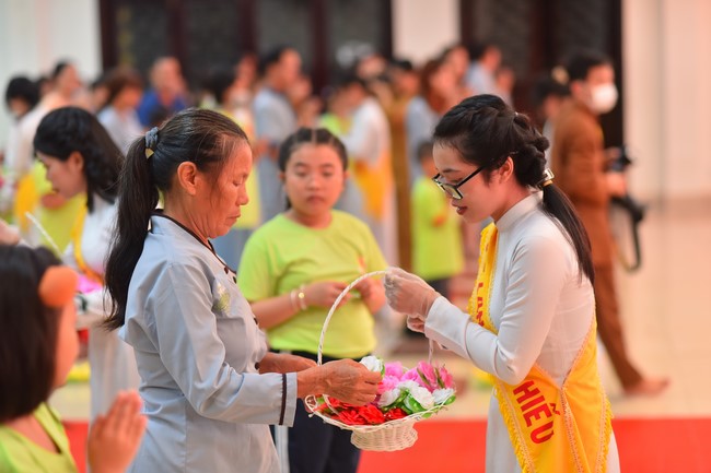 Lễ Vu Lan Báo Hiếu lớp Ươm Mầm Trí Tuệ