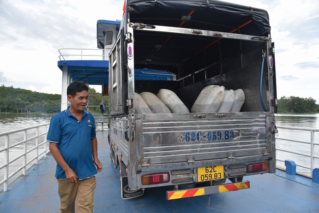 Releasing creatures on the Ullambana season of the Charity Board