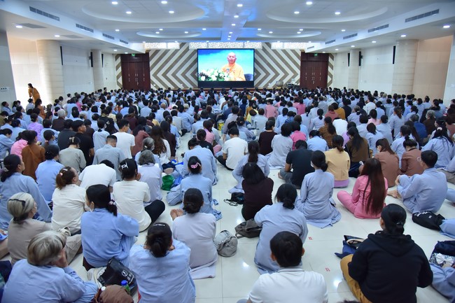 76th Dharma Light Program