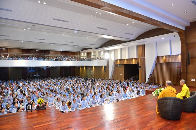 76th Dharma Light Program