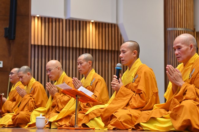 76th Dharma Light Program