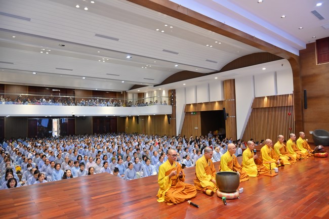 76th Dharma Light Program