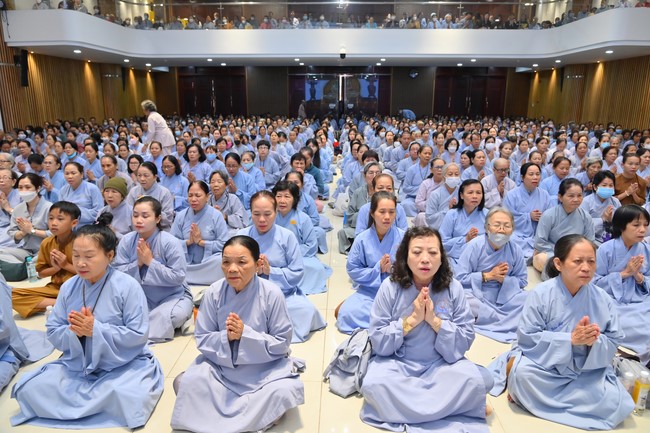 76th Dharma Light Program