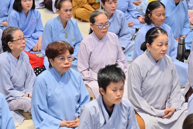 76th Dharma Light Program