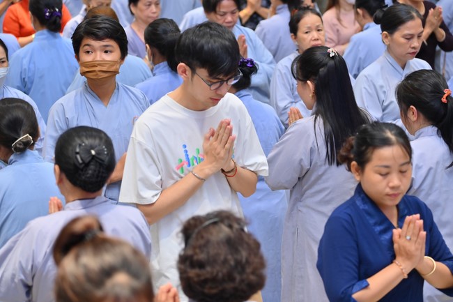 76th Dharma Light Program