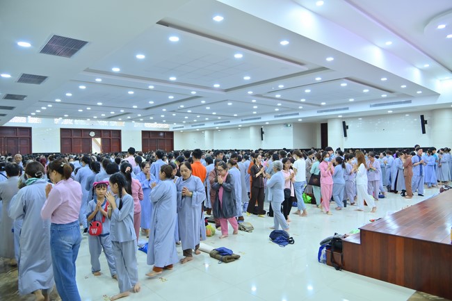 76th Dharma Light Program