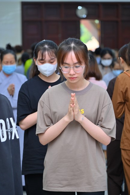 76th Dharma Light Program