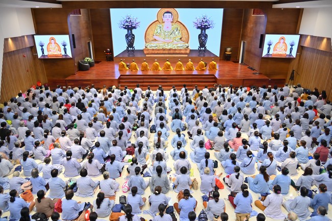 76th Dharma Light Program