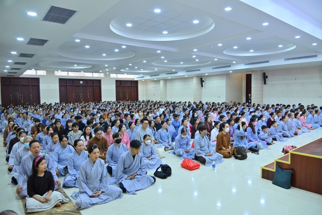 76th Dharma Light Program