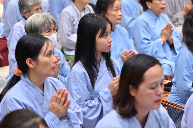 76th Dharma Light Program