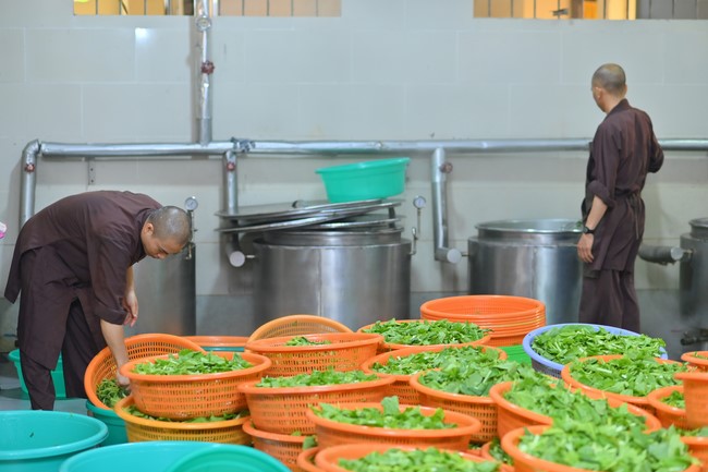 76th Dharma Light Program