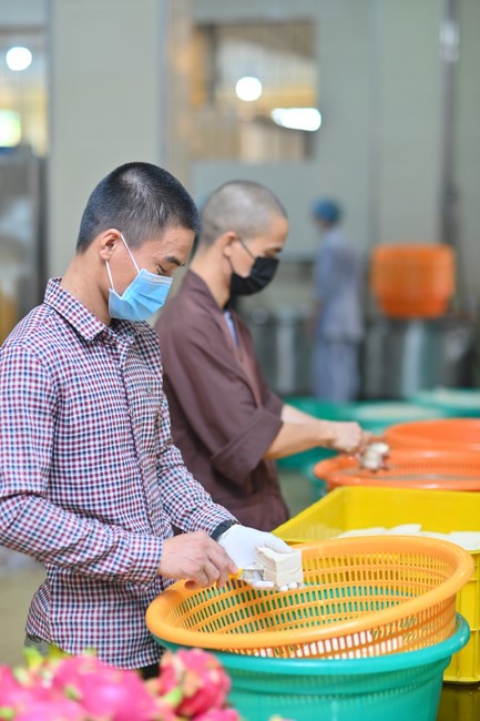 76th Dharma Light Program