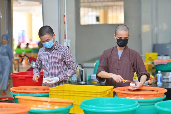 76th Dharma Light Program