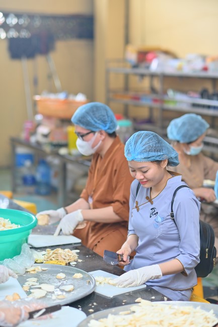 76th Dharma Light Program