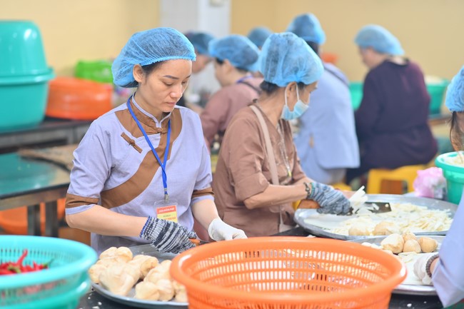 76th Dharma Light Program